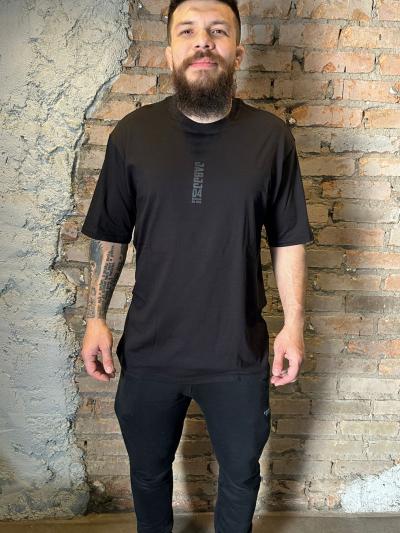 Camiseta Preta 2025 Oversized  